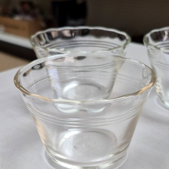 Vintage Pyrex Glass Custard Cups Set 4 Scalloped Edge 5 Oz Made In USA - Picture 4 of 6